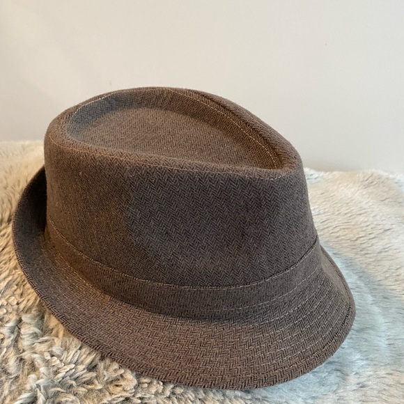 Trendy Hat - Picture 3 of 4